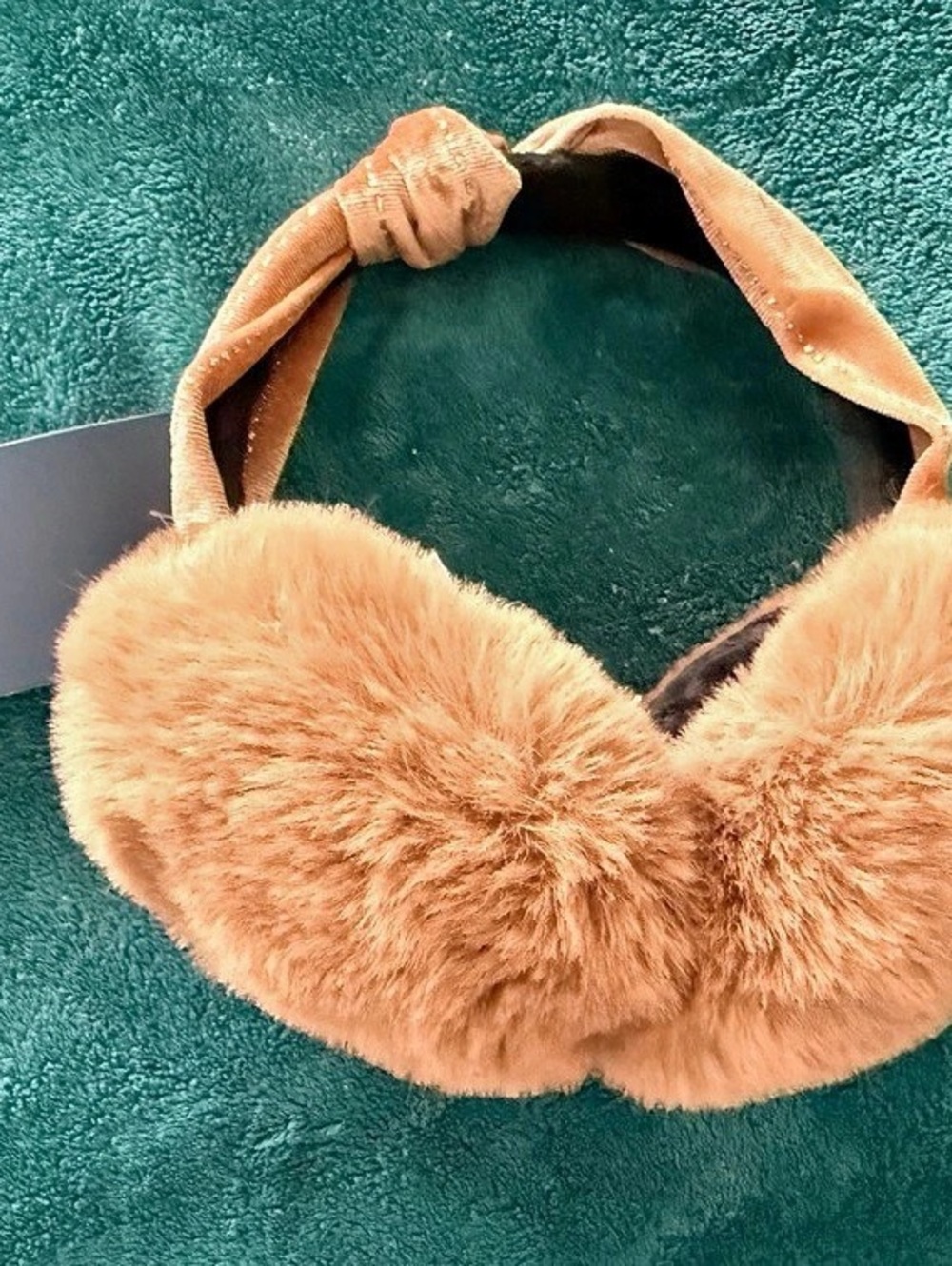 NWT Crown & Ivy Ear Muffs